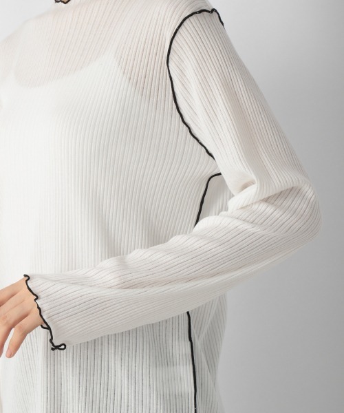 LOWRYS FARM(ローリーズファーム)の「メロータイトロングスリーブ 215879(Tシャツ/カットソー・レディース・ホワイト/ブラック/ブルー/アイボリー・FREE)」の18枚目の写真