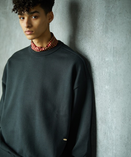 TAUPE（トープ）の「【TAUPE/トープ】 ニットソーヘビーウェイトクルースウェット（スウェット・メンズ・ダークグレー/ライトベージュ/パープル・2/3）」の2枚目の写真