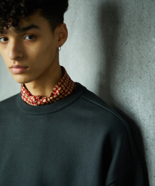 TAUPE（トープ）の「【TAUPE/トープ】 ニットソーヘビーウェイトクルースウェット（スウェット・メンズ・ダークグレー/ライトベージュ/パープル・2/3）」の4枚目の写真