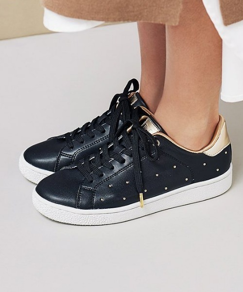 セール 極小スタッズスニーカー スニーカー Diana プラスダイアナ のファッション通販 Zozotown