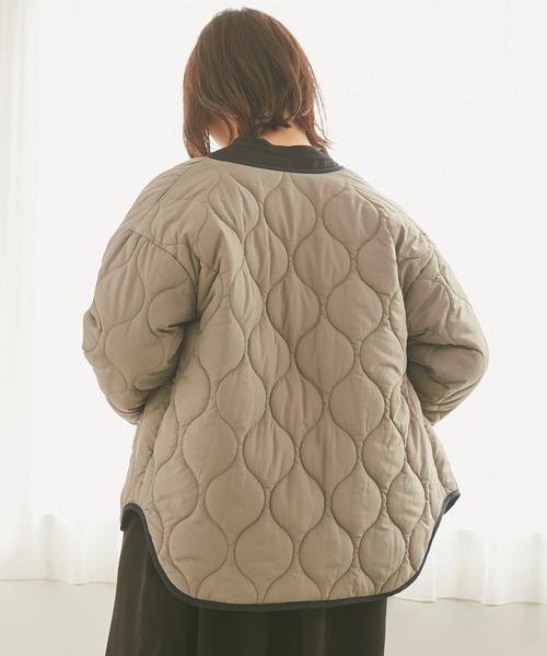 INCEDE（インシード）の「リバーシブル キルティングショートコート（その他アウター・レディース・ブラック/カーキ・LL/3L/S/M/L）」の6枚目の写真