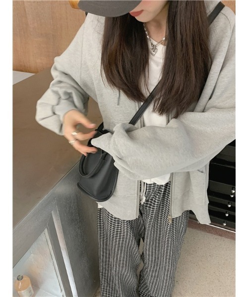 DEVICE(デバイス)の「ボリュームスリーブ シンプル オーバーサイズ スウェット フーディ パーカー(パーカー・レディース・グレー/ブラック/ベージュ・FREE)」の21枚目の写真