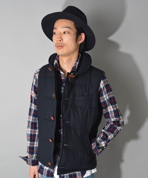 SHIPS JET BLUE（シップスジェットブルー）の「JB: ショールダウンベスト2 14AW（ダウンベスト・メンズ・グレー/ネイビー・MEDIUM/SMALL/LARGE）」の2枚目の写真