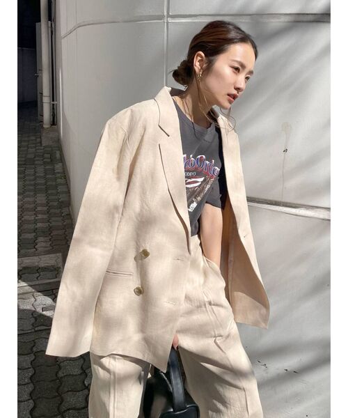 Ungrid(アングリッド)の「ビッグシルエットジャケット(テーラードジャケット・レディース・ベージュ/アイボリー・SMALL/MEDIUM)」の6枚目の写真