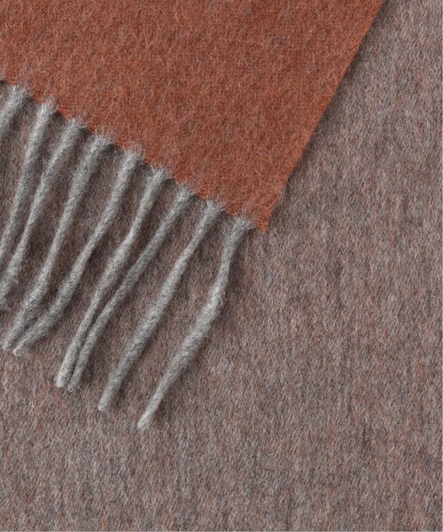 EDIFICE(エディフィス)の「EDIFICE オリジナル リバーシブル カシミアマフラー(マフラー・メンズ・ブラック/ネイビー/ブラウン/サックスブルー/キャメル・FREE)」の7枚目の写真