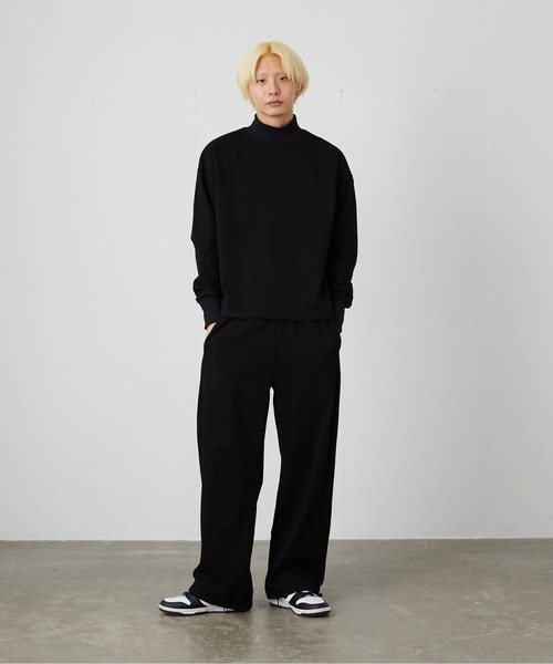 FEKETE（フェケテ）の「FEKETE MADE HI-NECK LOGO SWEATSHIRT (SET-UP)（スウェット・メンズ・ブラック/グリーン・FREE）」の14枚目の写真
