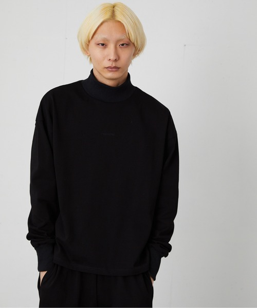 FEKETE（フェケテ）の「FEKETE MADE HI-NECK LOGO SWEATSHIRT (SET-UP)（スウェット・メンズ・ブラック/グリーン・FREE）」の9枚目の写真