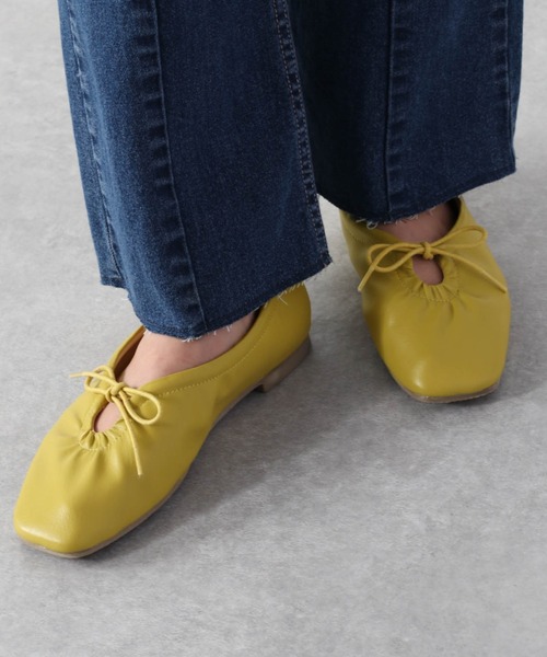 cepo(セポ)の「スクエアトゥ シャーリングバレエシューズ(バレエシューズ・レディース・ブラック/オフホワイト/ライム・M/L)」の1枚目の写真