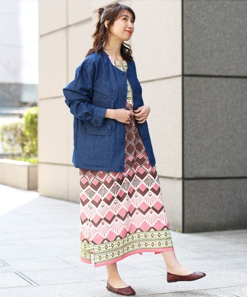 チチカカ（チチカカ）の「【ユニセックス】ノーカラーミリタリージャケット（ノーカラージャケット・メンズ・カーキ/インディゴブルー・MEDIUM/LARGE）」の5枚目の写真