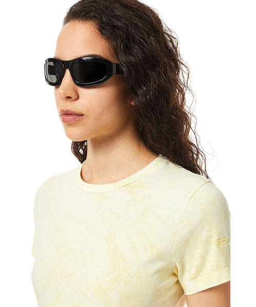 DIESEL(ディーゼル)の「レディース Tシャツ クルーネック 半袖 製品染め(Tシャツ/カットソー・レディース・パープル/オレンジ/イエロー・SMALL/LARGE/MEDIUM/X-LARGE)」の4枚目の写真