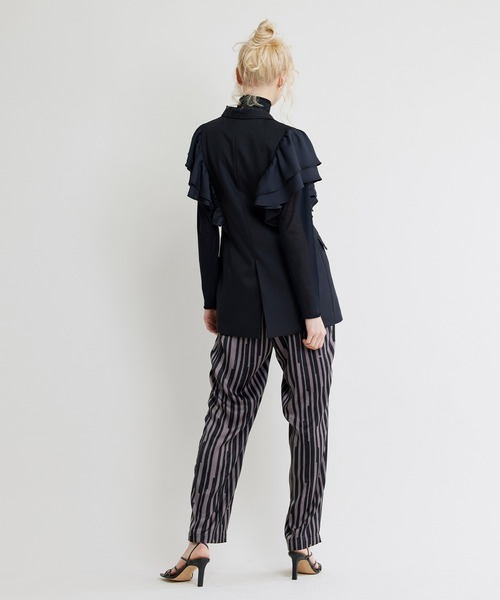 NOISE MAKER（ノイズメーカー）の「フリルスリーブレスジャケット（ベスト・レディース・ブラック/マスタード・38/36）」の13枚目の写真