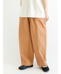 センターステッチチノパンツ