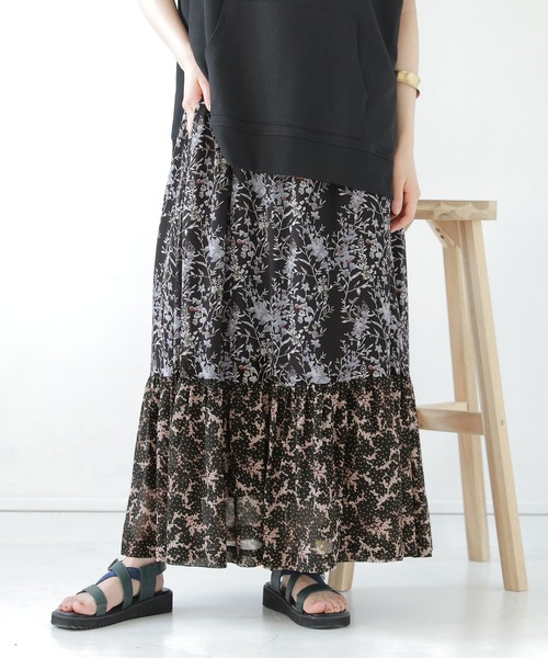 osharewalker（オシャレウォーカー）の「【廃盤】『花柄切替ティアードスカート』（スカート・レディース・ライトベージュ/ブラック・FREE）」の9枚目の写真