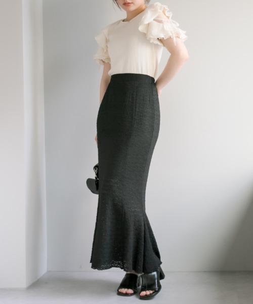 OLIVE des OLIVE(オリーブデオリーブ)の「袖フリルプルオーバー(Tシャツ/カットソー・レディース・オフホワイト/オレンジ/ブラック/ライトグレー・FREE)」の5枚目の写真