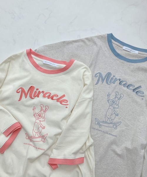 AS KNOW AS plus（アズノゥアズプラス）の「●スケボーラビット刺繍ロゴリンガーTシャツ（Tシャツ/カットソー・レディース・キナリ/チャコールグレー/オートミール/ミント・FREE）」の2枚目の写真