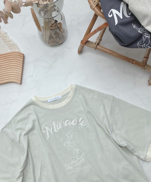 AS KNOW AS plus（アズノゥアズプラス）の「●スケボーラビット刺繍ロゴリンガーTシャツ（Tシャツ/カットソー・レディース・キナリ/チャコールグレー/オートミール/ミント・FREE）」の13枚目の写真