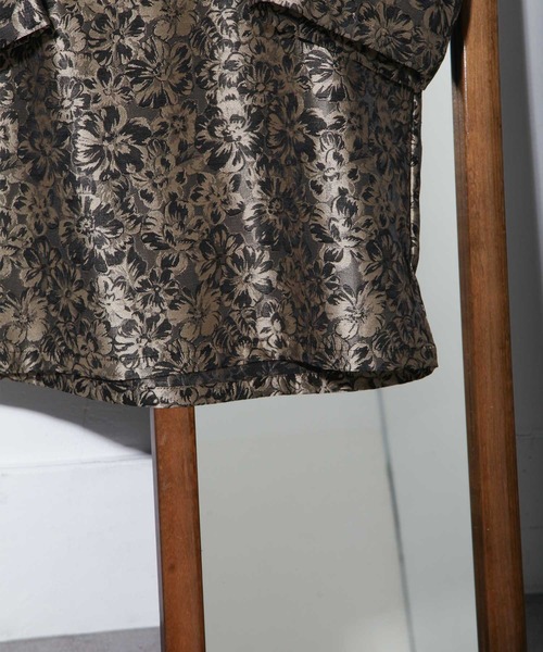 NILWAY(ニルウェイ)の「フラワージャガードプルオーバー(Tシャツ/カットソー・メンズ・ライトグレー/ブラック/グレイッシュベージュ・MEDIUM/LARGE)」の8枚目の写真