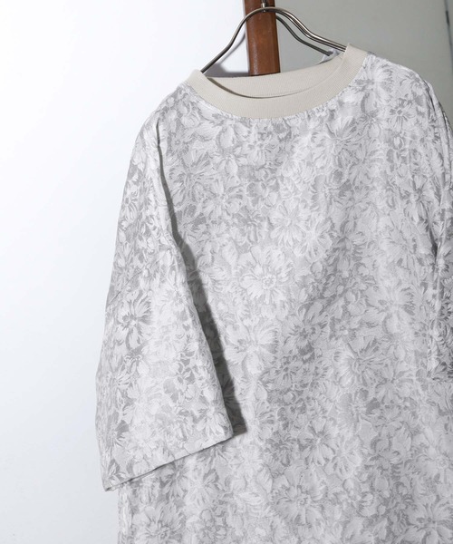 NILWAY(ニルウェイ)の「フラワージャガードプルオーバー(Tシャツ/カットソー・メンズ・ライトグレー/ブラック/グレイッシュベージュ・MEDIUM/LARGE)」の5枚目の写真