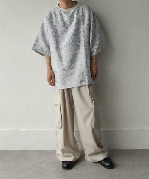 NILWAY(ニルウェイ)の「フラワージャガードプルオーバー(Tシャツ/カットソー・メンズ・ライトグレー/ブラック/グレイッシュベージュ・MEDIUM/LARGE)」の13枚目の写真