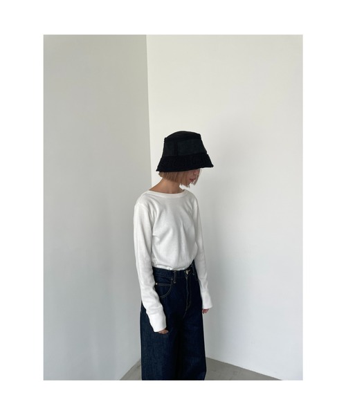 BLACK BY MOUSSY（ブラックバイマウジー）の「2way longsleeve t-shirt（2ウェイロングスリーブTシャツ）（Tシャツ/カットソー・レディース・ホワイト/ブラック/トップグレー/ブラウン/ブルー・FREE）」の17枚目の写真