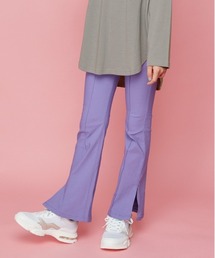 美脚ウルトラストレッチフレアパンツ