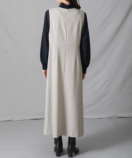 Gready Brilliant（グレディブリリアン）の「VネックAフレア