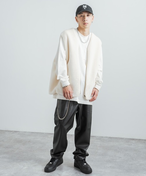 Rocky Monroe(ロッキーモンロー)の「オーバーサイズ ビッグフェイクファージップベスト(ベスト・メンズ・ブラック/ブラウン/キナリ・M/L)」の15枚目の写真