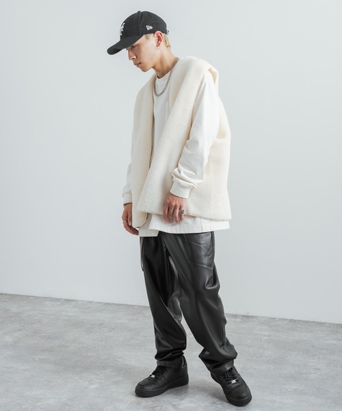Rocky Monroe(ロッキーモンロー)の「オーバーサイズ ビッグフェイクファージップベスト(ベスト・メンズ・ブラック/ブラウン/キナリ・M/L)」の7枚目の写真