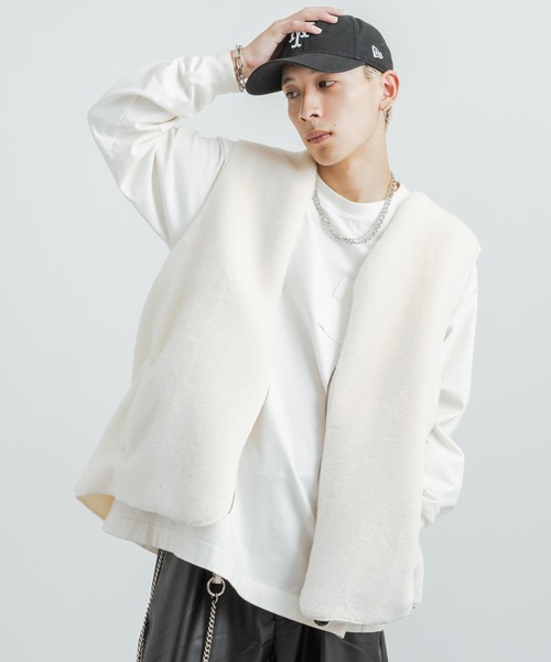 Rocky Monroe(ロッキーモンロー)の「オーバーサイズ ビッグフェイクファージップベスト(ベスト・メンズ・ブラック/ブラウン/キナリ・M/L)」の11枚目の写真