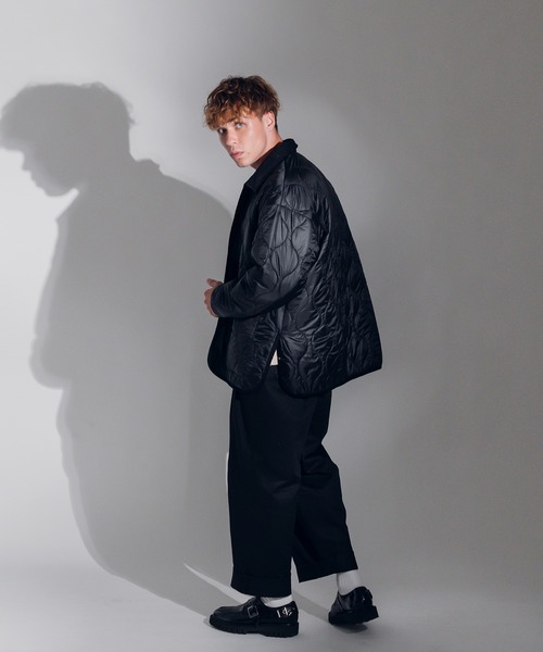 ONCILY(オンシェリー)の「SIDE SLIT QUILTING JACKET / サイドスリットキルティングジャケット(ダウンジャケット/コート・メンズ・オリーブ/ブラック・LARGE/MEDIUM)」の22枚目の写真