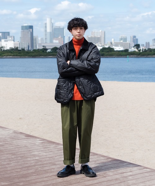 ONCILY(オンシェリー)の「SIDE SLIT QUILTING JACKET / サイドスリットキルティングジャケット(ダウンジャケット/コート・メンズ・オリーブ/ブラック・LARGE/MEDIUM)」の19枚目の写真