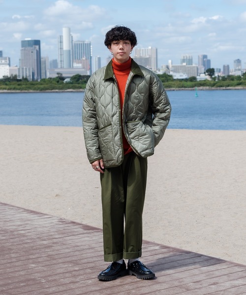 ONCILY(オンシェリー)の「SIDE SLIT QUILTING JACKET / サイドスリットキルティングジャケット(ダウンジャケット/コート・メンズ・オリーブ/ブラック・LARGE/MEDIUM)」の21枚目の写真