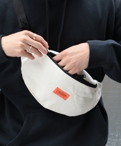 UNIVERSAL OVERALL（ユニバーサルオーバーオール）の「【UNIVERSAL OVERALL】スーベニアコットンウエストバッグ ウエストポーチ ヒップバッグ UVO-084（ボディバッグ/ウエストポーチ・メンズ・ホワイト/ブラック・FREE）」の3枚目の写真