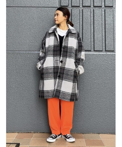 HONEYSUCKLE ROSE（ハニーサックルローズ）の「【HONEYSUCKLE ROSE】カラータックテーパードパンツ（スラックス・レディース・ブラック/ブルー/グレー/グリーン/オレンジ・L/M）」の21枚目の写真