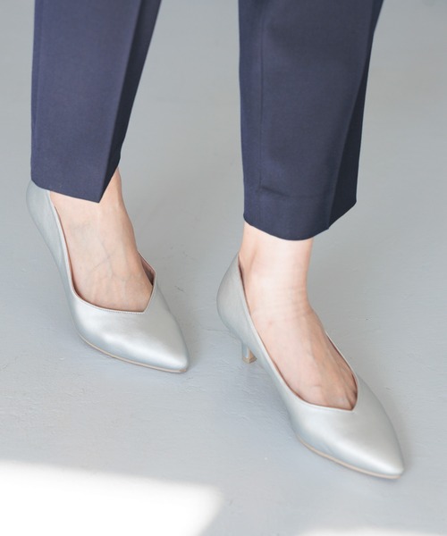 GLOBAL WORK（グローバルワーク）の「らくっション撥水ヒールパンプス/172715（パンプス・レディース・ベージュ/ネイビー/ブラック/ブラック系その他/シルバー/オフホワイト・SMALL/MEDIUM/LARGE/X-LARGE）」の12枚目の写真