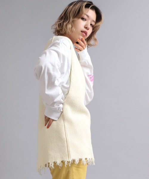 RNA（アールエヌエー）の「K2624 スリットダメージベスト（ベスト・レディース・グリーン/アイボリー/ブラック・MEDIUM）」の6枚目の写真