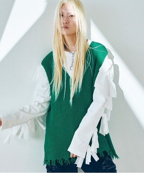 RNA（アールエヌエー）の「K2624 スリットダメージベスト（ベスト・レディース・グリーン/アイボリー/ブラック・MEDIUM）」の22枚目の写真