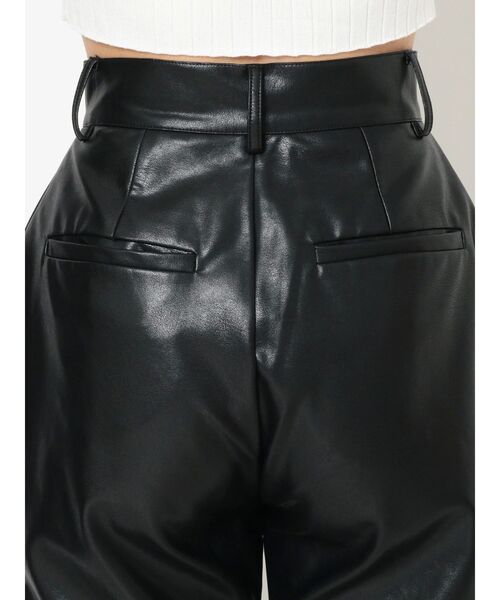 EVRIS(エヴリス)の「フェイクレザーワイドパンツ(その他パンツ・レディース・レッド/ブラック・SMALL/MEDIUM)」の8枚目の写真