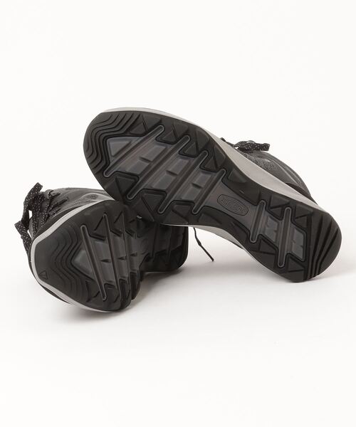 KEEN(キーン)の「TERRADORA FLEX MID WP / テラドーラ フレックス ミッド ウォータープルーフ / レディース 登山靴 トレッキングシューズ 防水(ブーツ・レディース・ブラック・23.5cm/22.5cm/24.5cm/24cm/25cm)」の3枚目の写真