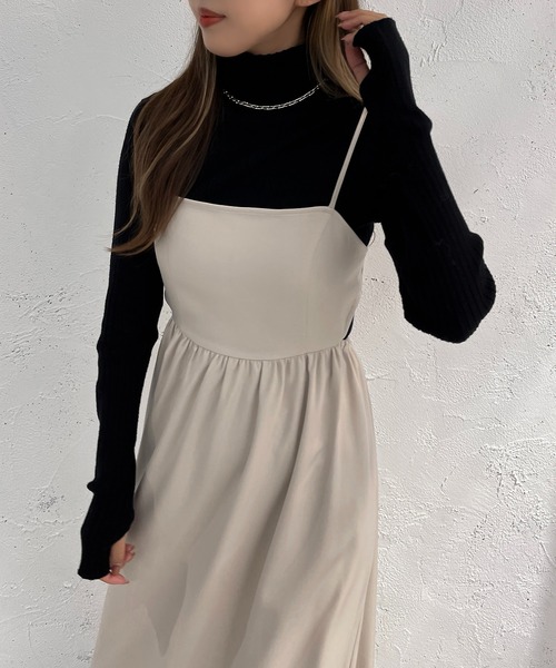 apres jour mignon(アプレジュールミニョン)の「サイドオープンキャミワンピース【ZOZOTOWN限定アイテム】(ワンピース・レディース・オレンジ/ブラック/アイボリー・X-LARGE/SMALL/MEDIUM)」の4枚目の写真