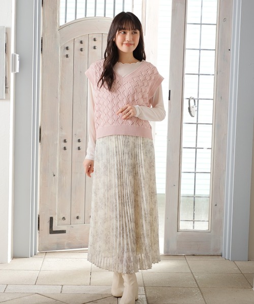 Honeys（ハニーズ）の「透かし編Ｖネックベスト（ベスト・レディース・ブラック/ミント/ブルー/ベージュ/ピンク・S/L/M）」の14枚目の写真
