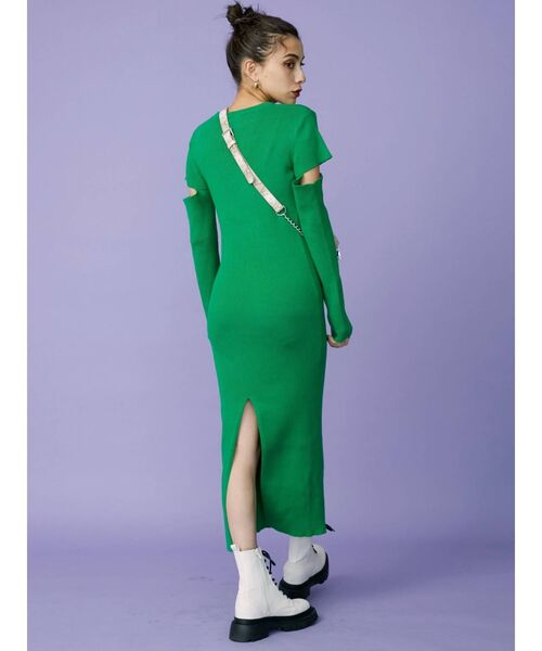EVRIS（エヴリス）の「スラッシュアームリブニットワンピース（ワンピース・レディース・ブラック/グリーン/アイボリー・FREE）」の7枚目の写真