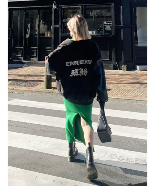 EVRIS（エヴリス）の「スラッシュアームリブニットワンピース（ワンピース・レディース・ブラック/グリーン/アイボリー・FREE）」の13枚目の写真