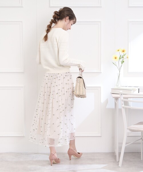 couture brooch(クチュールブローチ)の「◆【ちらっと肌見せで上品フェミニン】透かし編みニット(ニット/セーター・レディース・ブラック/ベビーピンク/アイボリー・38/42)」の8枚目の写真