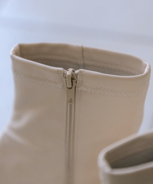 OLIVE des OLIVE（オリーブデオリーブ）の「ブーツサンダル（ブーツ・レディース・アイボリー/ブラック・SMALL/MEDIUM/LARGE）」の16枚目の写真