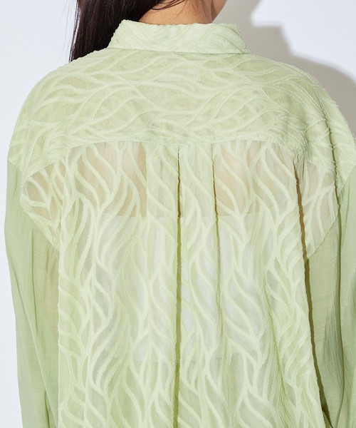 Lui's（ルイス）の「シアースリーブシャツ（シャツ/ブラウス・レディース・ブラック/グリーン・FREE）」の11枚目の写真