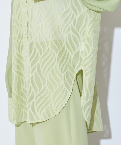 Lui's（ルイス）の「シアースリーブシャツ（シャツ/ブラウス・レディース・ブラック/グリーン・FREE）」の6枚目の写真