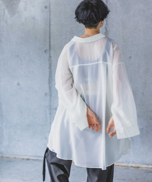 PAGEBOY(ページボーイ)の「シアトロルーズシャツ(シャツ/ブラウス・レディース・オフホワイト/ブラック/グレイッシュベージュ/グリーン・FREE)」の7枚目の写真