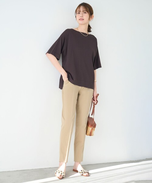 UNFILO(アンフィーロ)の「FINE MOVE テーパードパンツ(その他パンツ・レディース・カーキ系/グレー系/ブラック系/ライトイエロー系/ベージュ系/オレンジ系/ネイビー系/こしょう色系/ダルブルー系/ワイン系・X-SMALL/SMALL/LARGE/MEDIUM)」の3枚目の写真