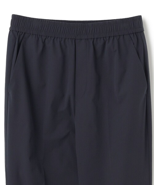 UNFILO(アンフィーロ)の「FINE MOVE テーパードパンツ(その他パンツ・レディース・カーキ系/グレー系/ブラック系/ライトイエロー系/ベージュ系/オレンジ系/ネイビー系/こしょう色系/ダルブルー系/ワイン系・X-SMALL/SMALL/LARGE/MEDIUM)」の21枚目の写真